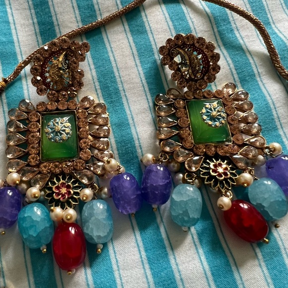 Beautiful multicolor necklace - Picture 6 of 9